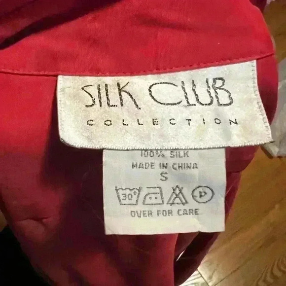 SILK CLUB Collection Red/Rust 100% Silk Button Up Long Sleeve Blouse Size Sm EUC - Picture 4 of 4